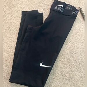 FINAL PRICE!! Nike Victory BaseLayer tights, NWT size Small